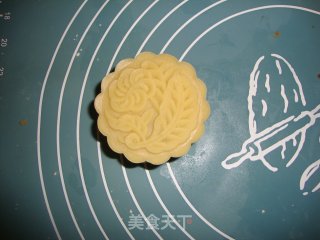 广式月饼的做法步骤：11