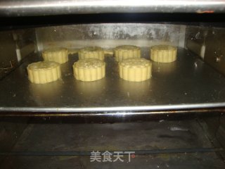 广式月饼的做法步骤：15