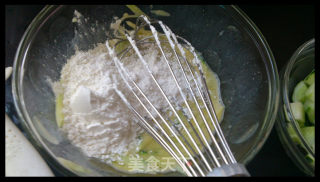 洋葱鸡蛋灌饼的做法步骤：4