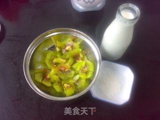 奇异果酸奶沙冰的做法步骤：2