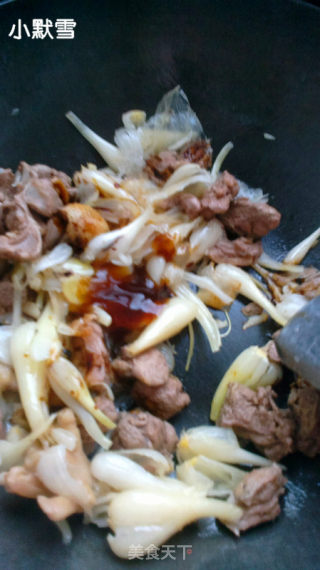 鬼节必吃的酸荞头焖鸭肉的做法步骤：12