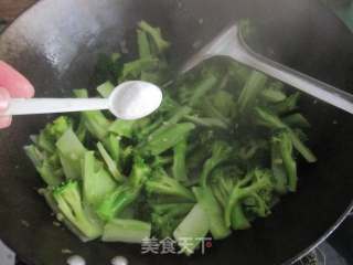 蒜炒西兰花的做法步骤：10