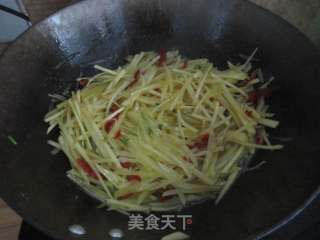 蒜苗土豆丝的做法步骤：10