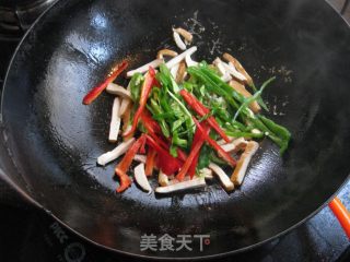 素三丝的做法步骤：4