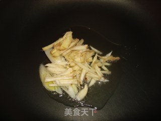 豆瓣番茄口蘑意面的做法步骤：3