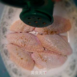 咖喱鸡翅的做法步骤：2