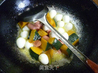 火腿肠南瓜鹌鹑蛋的做法步骤：9
