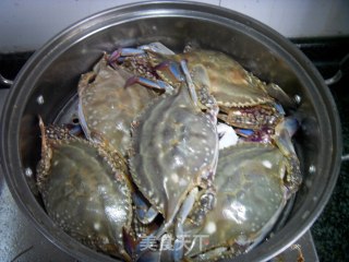 清蒸螃蟹的做法步骤：2