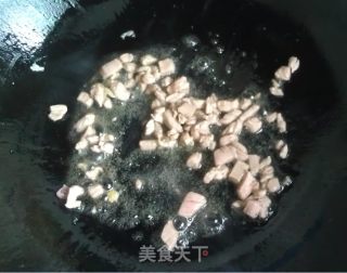 芝麻肉香蛋炒饭的做法步骤：3