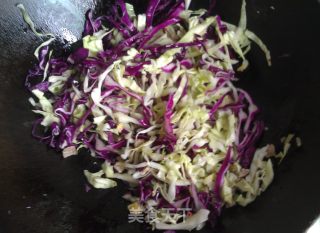 芝麻肉香蛋炒饭的做法步骤：5