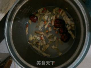 冬瓜木耳荷叶汤的做法步骤：3