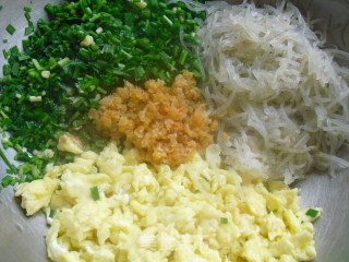 韭菜煎饺的做法步骤：5