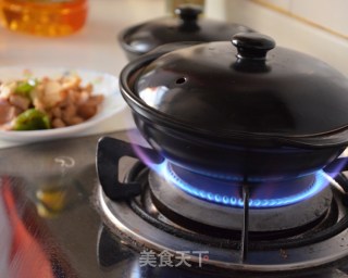 洋葱炒肉煲仔饭的做法步骤：13