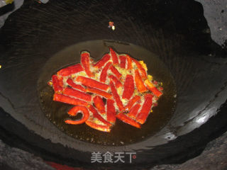 炒野生菌马勃的做法步骤：4