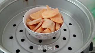 芝麻地瓜饼的做法步骤：2