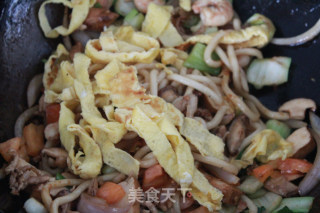 炒乌冬面的做法步骤：12