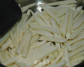 下饭菜——鱼香茭白的做法步骤：4