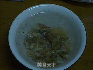 核桃仁炒杏鲍菇的做法步骤：1