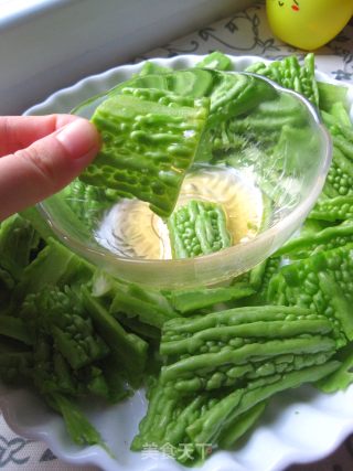 蜂蜜苦瓜的做法步骤：5