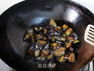 省油 省事 易做的干烧茄子的做法步骤：5