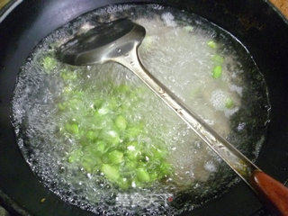 毛豆杂炒豆腐的做法步骤：6