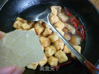 小油豆腐烧五花肉的做法步骤：8
