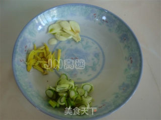 银芽青椒炒香干的做法步骤：5