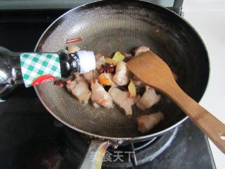 茭白烧肉的做法步骤：3