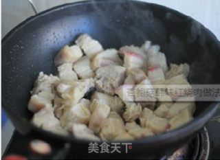 大热天吃香而不腻五花肉的完美做法——杏鲍菇韩味红烧肉的做法步骤：4