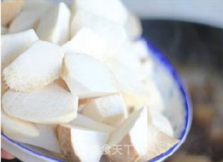 大热天吃香而不腻五花肉的完美做法——杏鲍菇韩味红烧肉的做法步骤：11
