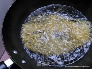 茄子肉酱意粉的做法步骤：2