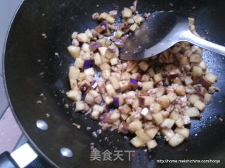 茄子肉酱意粉的做法步骤：4