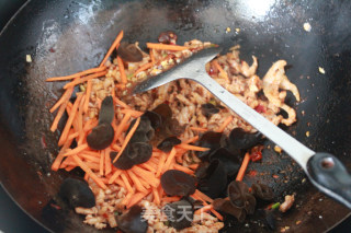 家庭版快速鱼香肉丝的做法步骤：7