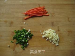 凉拌手撕茄子的做法步骤：1