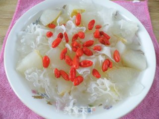 蜜娇颜（蜂蜜）银耳梨杞羹的做法步骤：8