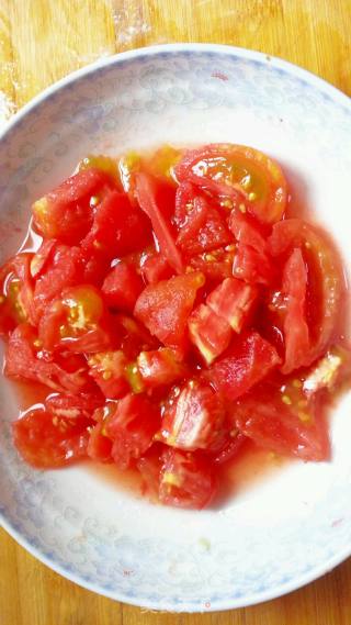 西红柿炖牛肉汤的做法步骤：2