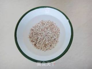 南瓜薏米骨头汤的做法步骤：1