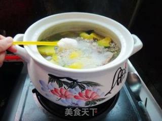 南瓜薏米骨头汤的做法步骤：7