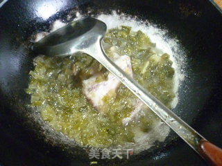 咸菜烧鳗鱼的做法步骤：9