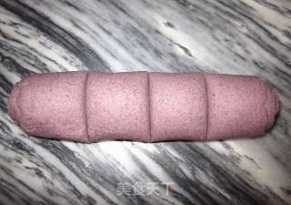 【紫米馒头】将粗粮加进馒头里做出飘香紫米馒头的做法步骤：7