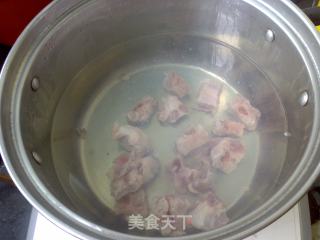 玉米排骨粥的做法步骤：2