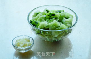 剁椒黄瓜的做法步骤：2
