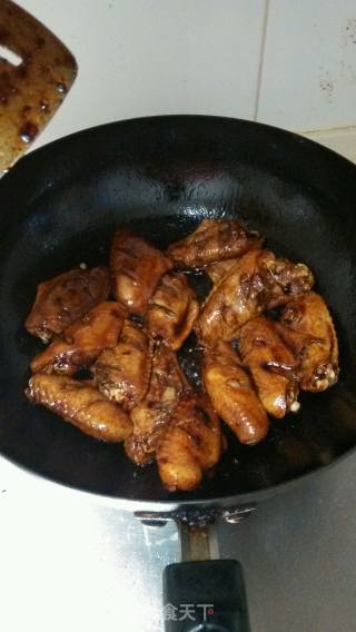 可乐鸡翅的做法步骤：2