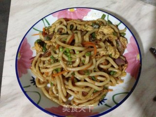 绝佳的酱汁——双汁炒乌冬的做法步骤：9