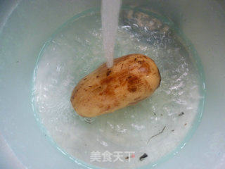 剁椒丝瓜炒莲藕的做法步骤：2