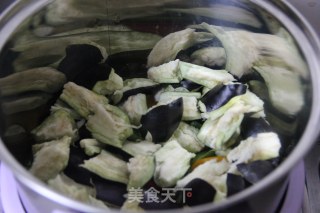 秋季淡补——【家常焖茄子】的做法步骤：4