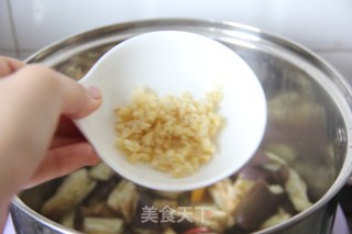 秋季淡补——【家常焖茄子】的做法步骤：7