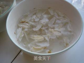 莲子百合绿豆粥的做法步骤：1