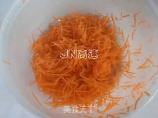 胡萝卜炒鸡蛋的做法步骤：4