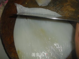 蒜苗鱿鱼的做法步骤：3